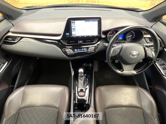 Toyota C-HR 2017-04 8098466-1