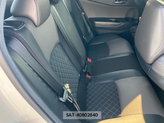 Toyota C-HR 2020-09 8098459-10