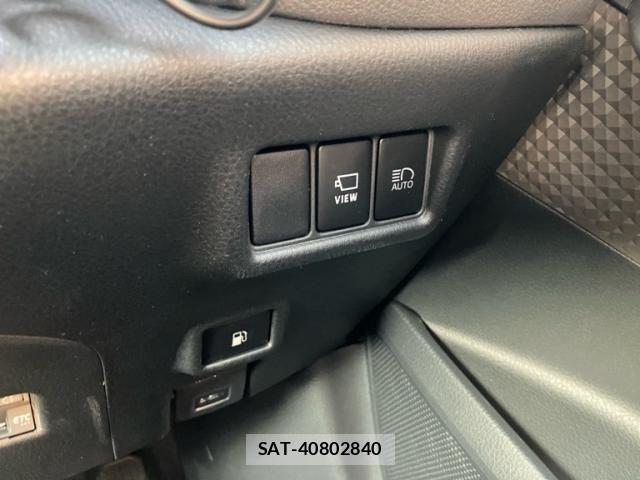 Toyota C-HR 2020-09 8098459-23