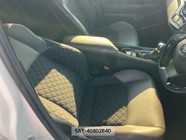 Toyota C-HR 2020-09 8098459-7