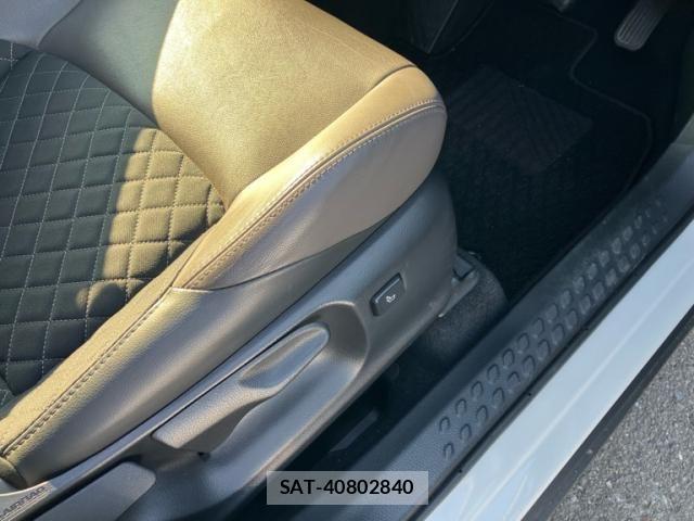 Toyota C-HR 2020-09 8098459-8