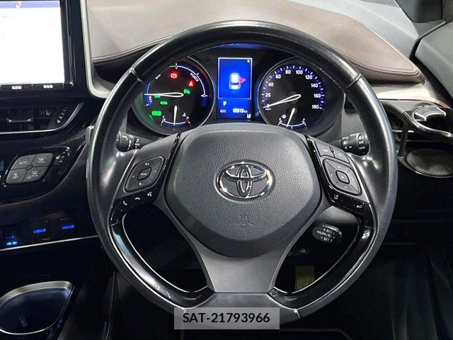 Toyota C-HR 2017-12 8098474-10