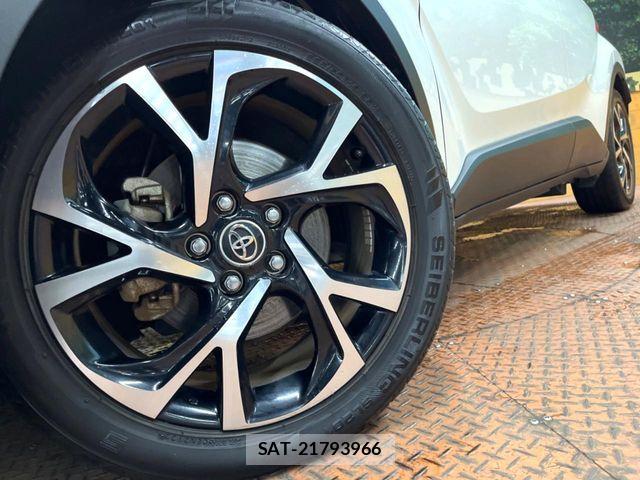 Toyota C-HR 2017-12 8098474-12