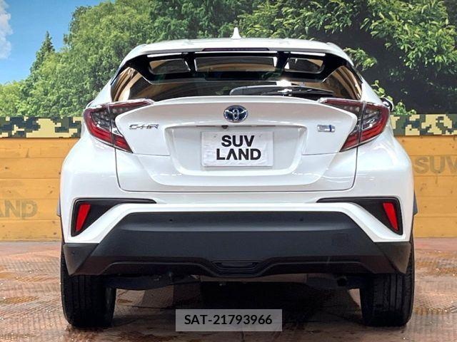 Toyota C-HR 2017-12 8098474-14