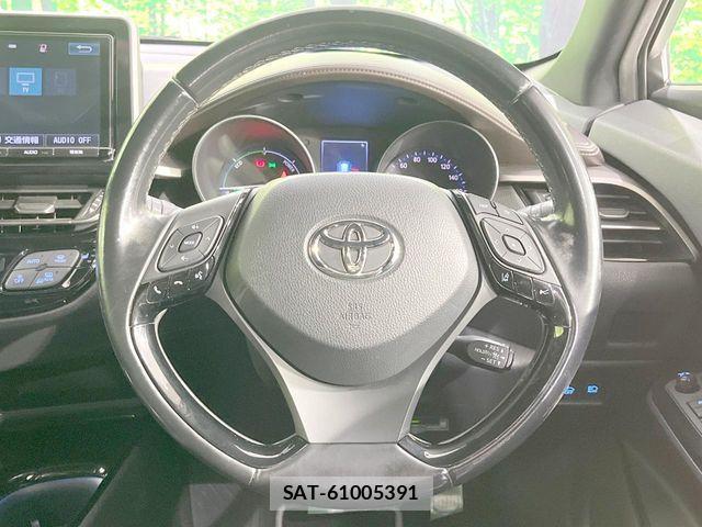 Toyota C-HR 2017-12 8098468-10
