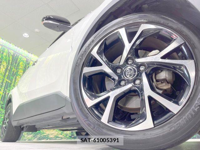 Toyota C-HR 2017-12 8098468-12