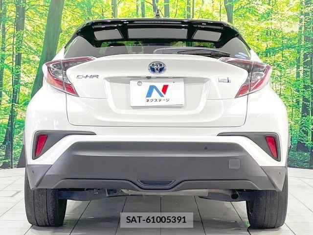 Toyota C-HR 2017-12 8098468-14