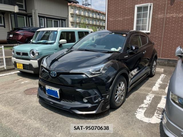 Toyota C-HR 2018-02 8098473-0