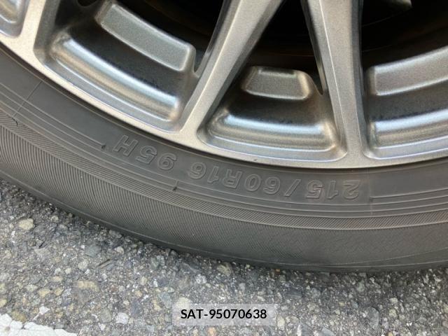Toyota C-HR 2018-02 8098473-9