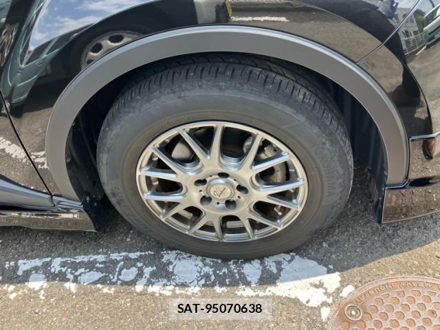 Toyota C-HR 2018-02 8098473-5