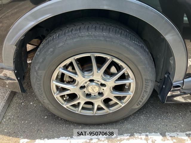 Toyota C-HR 2018-02 8098473-6