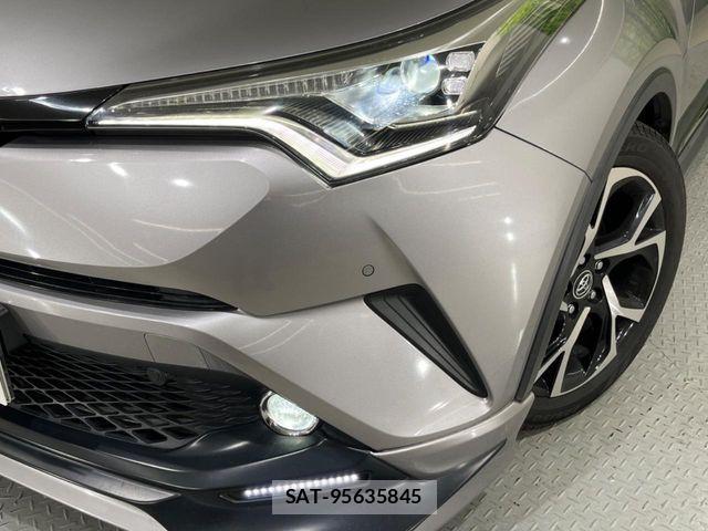 Toyota C-HR 2017-08 8098470-12