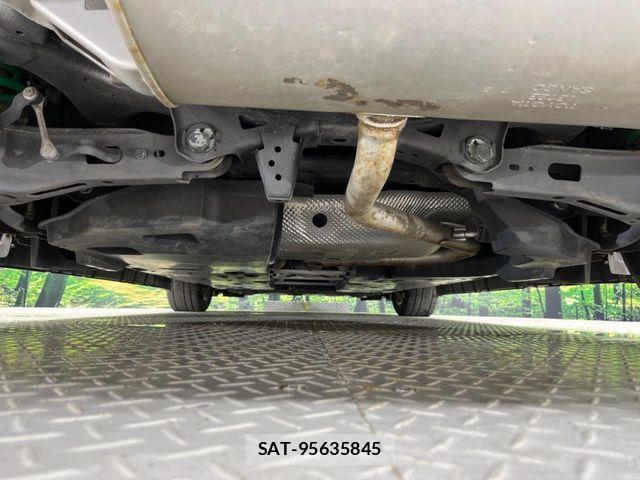 Toyota C-HR 2017-08 8098470-19