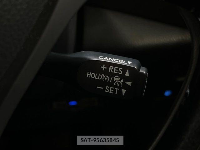 Toyota C-HR 2017-08 8098470-7