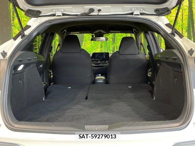 Toyota C-HR 2018-01 8098469-9