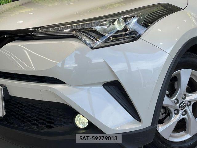 Toyota C-HR 2018-01 8098469-11