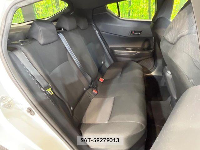 Toyota C-HR 2018-01 8098469-8