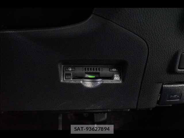 Toyota C-HR 2018-09 8098460-6