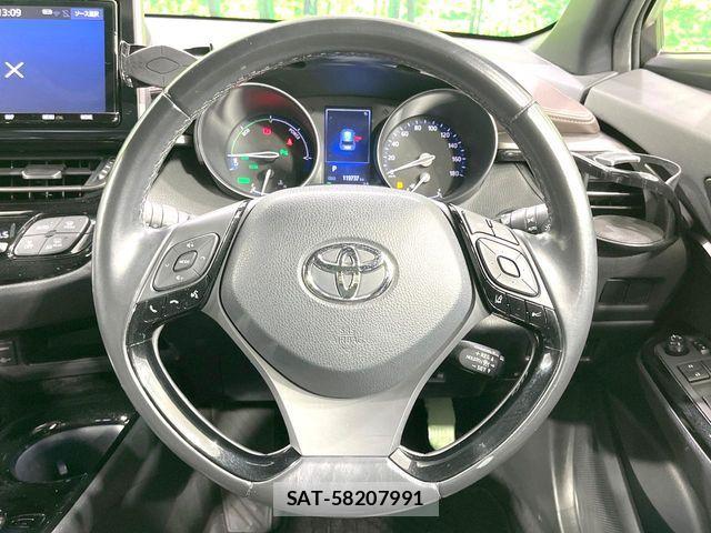 Toyota C-HR 2018-11 8129367-11