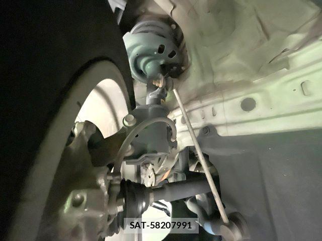 Toyota C-HR 2018-11 8129367-19