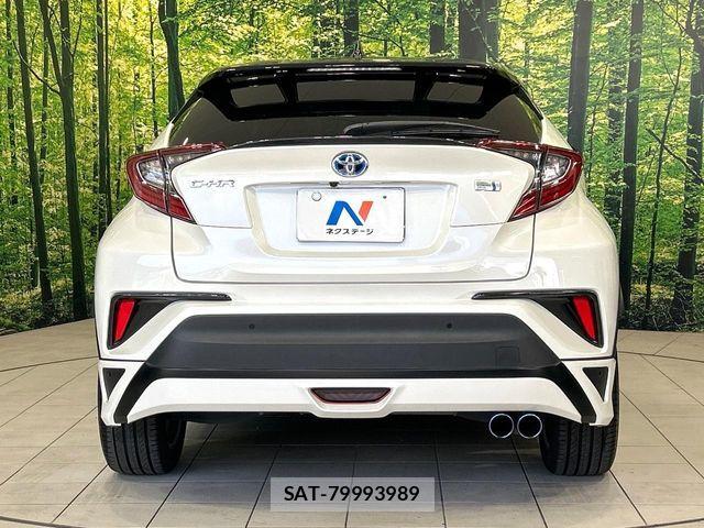 Toyota C-HR 2018-09 8129357-14