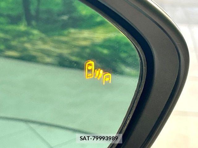 Toyota C-HR 2018-09 8129357-5