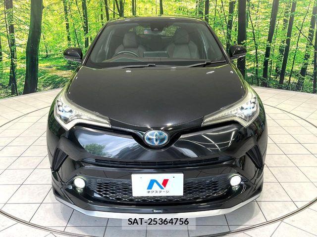 Toyota C-HR 2017-12 8129366-14