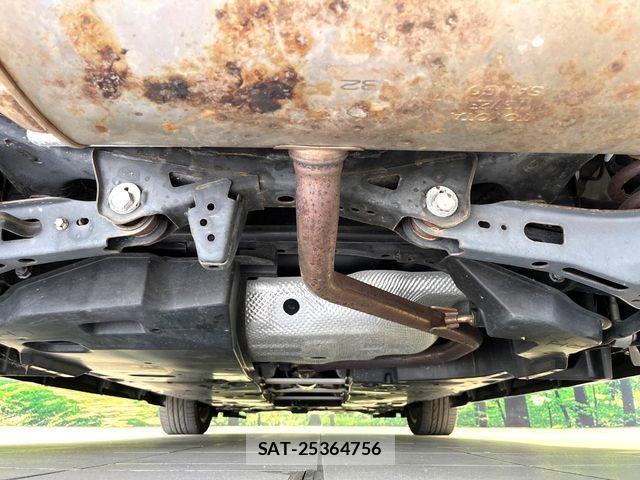 Toyota C-HR 2017-12 8129366-18