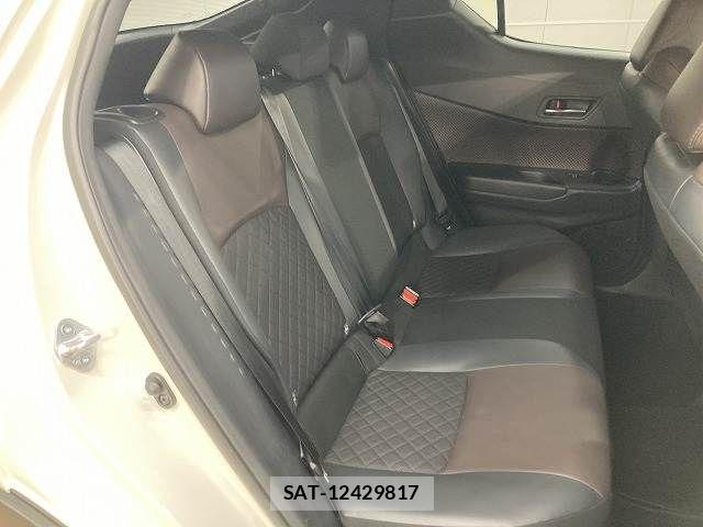 Toyota C-HR 2017-05 8145583-11