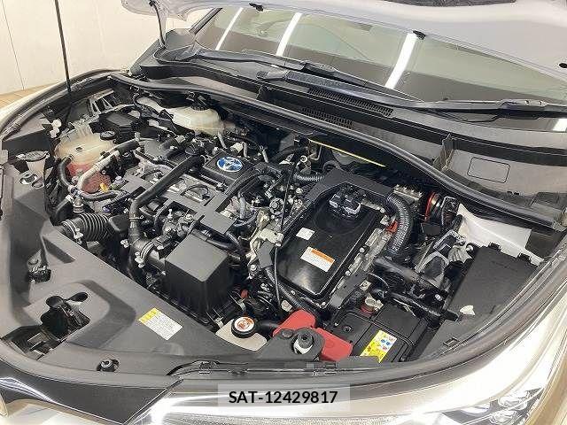 Toyota C-HR 2017-05 8145583-13