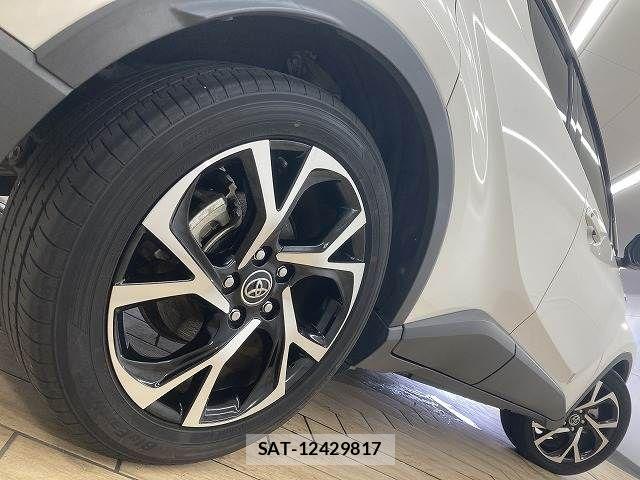 Toyota C-HR 2017-05 8145583-18