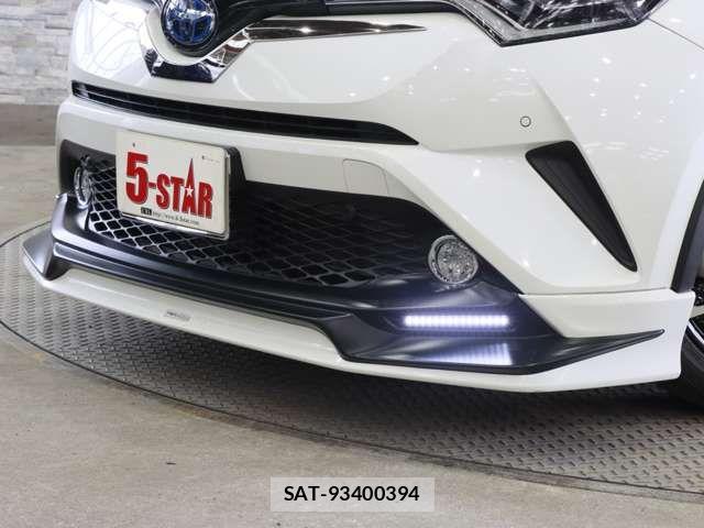 Toyota C-HR 2017-03 8145581-5