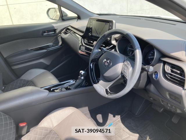 Toyota C-HR 2020-04 8158148-21