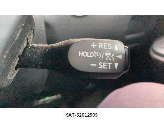 Toyota C-HR 2018-08 8158154-26