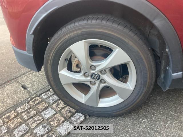 Toyota C-HR 2018-08 8158154-7