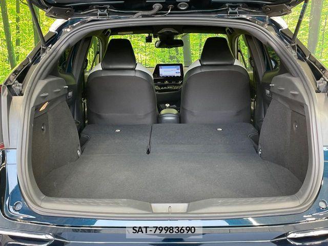 Toyota C-HR 2019-09 8158150-9