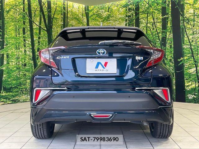 Toyota C-HR 2019-09 8158150-14