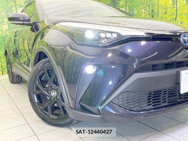 Toyota C-HR 2021-08 8206811-11