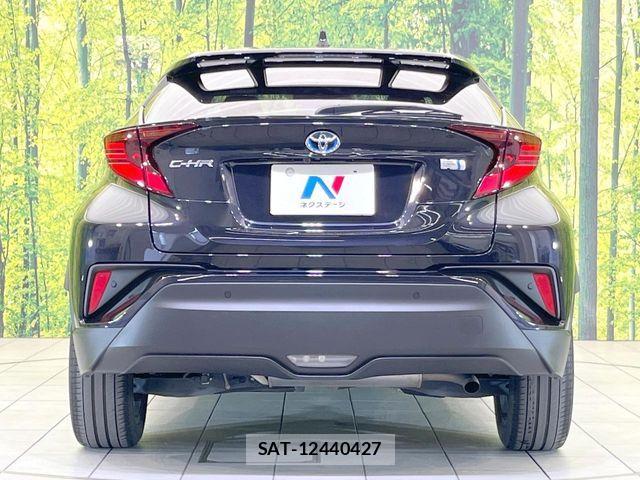 Toyota C-HR 2021-08 8206811-14
