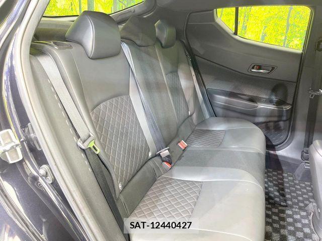 Toyota C-HR 2021-08 8206811-8