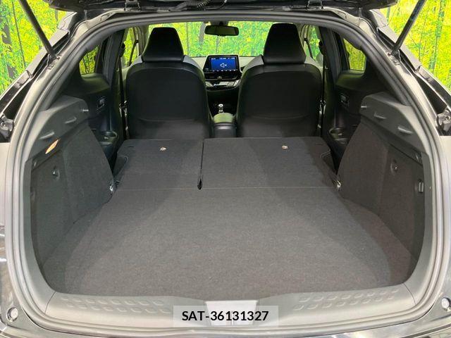Toyota C-HR 2019-09 8206815-9