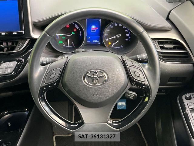 Toyota C-HR 2019-09 8206815-10