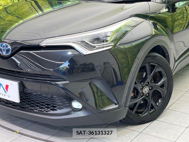 Toyota C-HR 2019-09 8206815-11