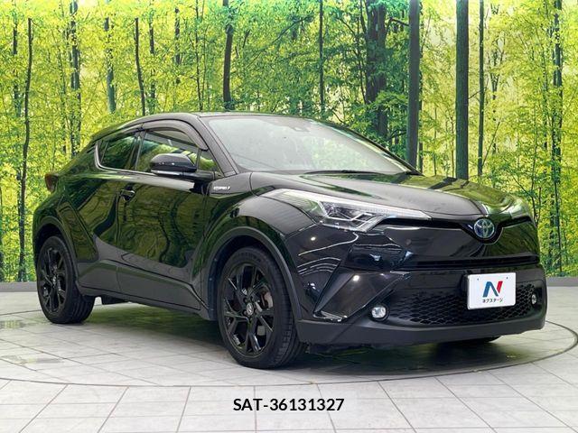 Toyota C-HR 2019-09 8206815-15