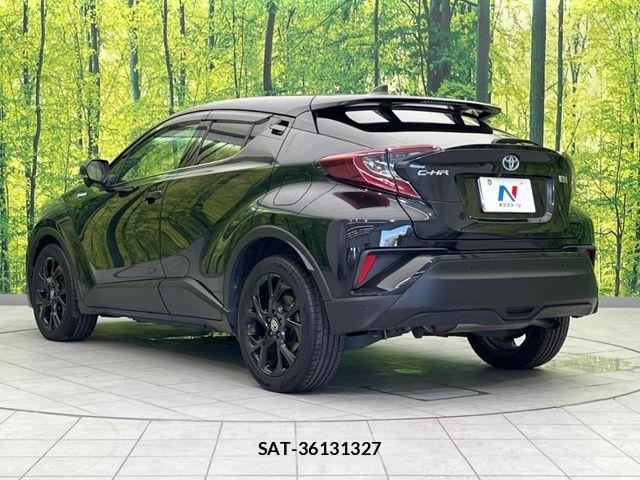 Toyota C-HR 2019-09 8206815-16