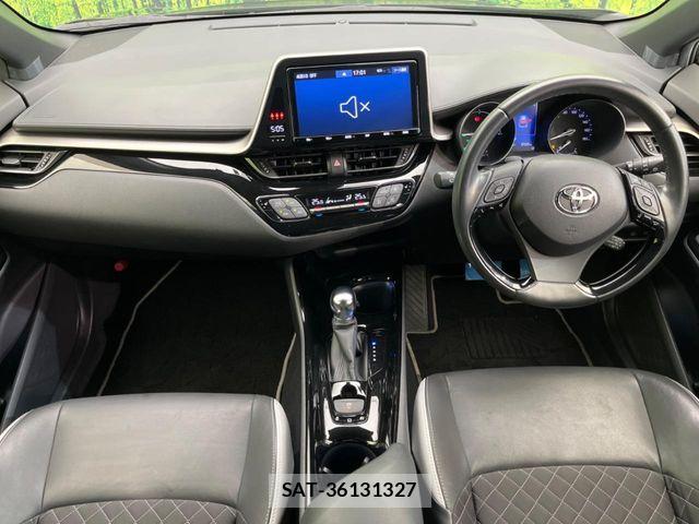 Toyota C-HR 2019-09 8206815-1
