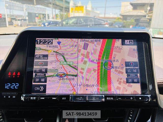 Toyota C-HR 2017-07 8206827-3