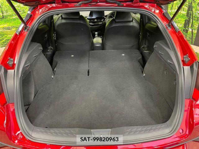 Toyota C-HR 2021-04 8206812-9