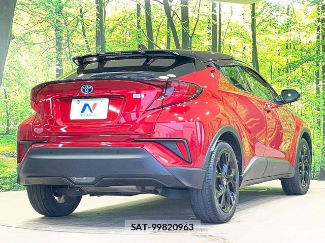 Toyota C-HR 2021-04 8206812-16