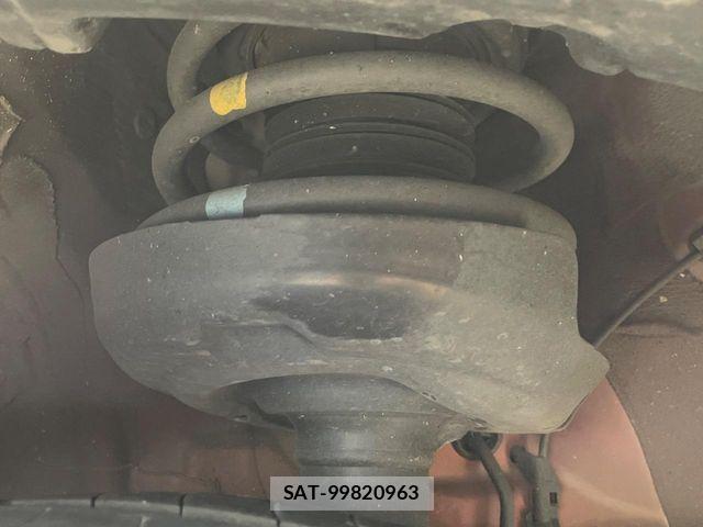 Toyota C-HR 2021-04 8206812-19